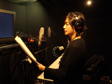 画像ギャラリー No.001のサムネイル画像 / 現在テスター募集中の「BraveSongOnline」 ボイス収録現場で人気声優の森久保祥太郎さんにショートインタビュー