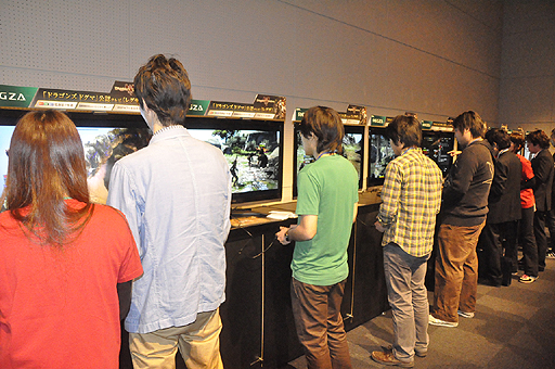 ���������꡼ No.031�Υ���ͥ������ / ��Dragon's Dogma�״�����Ϫȯɽ���ݡ��ȡ����ӥ륢���Ȥ���Ʈ������䡤PS3/Xbox 360�Ǥ��줾��1�Τ������ʤ��֥���ɥ饴��פ������������Ȥ˻���͵ŵ����ȿ����Τ�ڤ�����о�