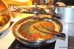 画像ギャラリー No.028のサムネイル画像 / 「デッドライジング 2 オフ・ザ・レコード」は本日発売。SABU監督らショートムービー「TOKYO DEADRISING」関係者も出演した発売前夜祭をレポート