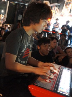 ꡼ No.018Υͥ / EVO2013Ϥ褤躣äEvolution 2013ľư襤󥿥ӥ塼ϥ顤ͥ⡤Justin11̾˰յߤʹ