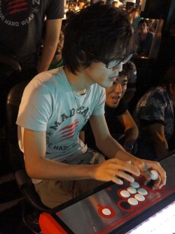 ꡼ No.020Υͥ / EVO2013Ϥ褤躣äEvolution 2013ľư襤󥿥ӥ塼ϥ顤ͥ⡤Justin11̾˰յߤʹ