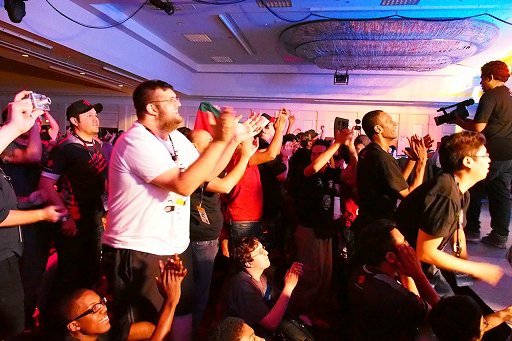 ꡼ No.016Υͥ / EVO2013 ƶȥͥãȡޤ̤ؤΥߥ˥󥿥ӥ塼Ǻ