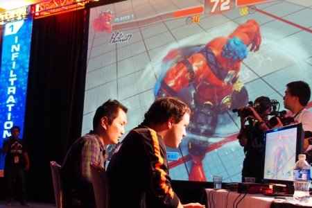 画像ギャラリー No.004のサムネイル画像 / EVO2012を制した最凶の豪鬼はいかにして生まれたのか。ウメハラとの“聖戦”後のInfiltration選手に話を聞いてみた