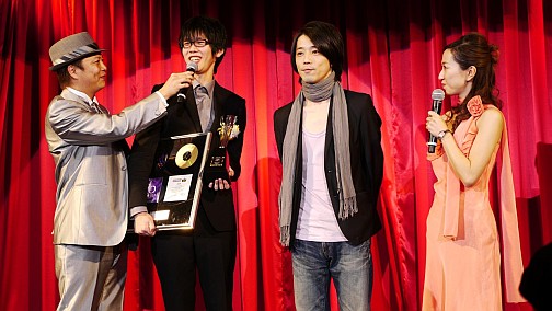 画像ギャラリー No.003のサムネイル画像 / KONAMIのアーケード12タイトルの頂点が決定。「KONAMI Arcade Championship 2011グランドフィナーレ〜授賞祝賀会〜」レポート