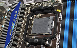 ꡼ No.009 | COMPUTEXSandy Bridge-EбX79LlanoбA75ʤɤꡣޥܡɥ٥ƼҤåץåʤŸڲɲá