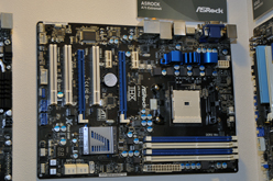 ꡼ No.028 | COMPUTEXSandy Bridge-EбX79LlanoбA75ʤɤꡣޥܡɥ٥ƼҤåץåʤŸڲɲá