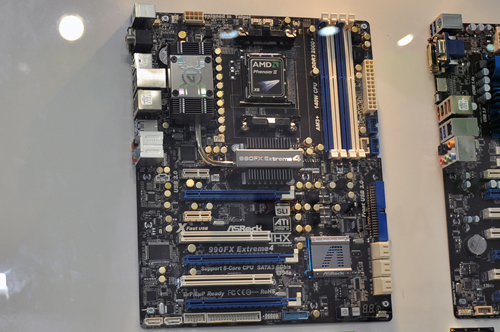 ꡼ No.038 | COMPUTEXSandy Bridge-EбX79LlanoбA75ʤɤꡣޥܡɥ٥ƼҤåץåʤŸڲɲá