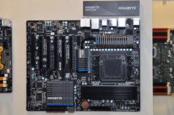 ꡼ No.045 | COMPUTEXSandy Bridge-EбX79LlanoбA75ʤɤꡣޥܡɥ٥ƼҤåץåʤŸڲɲá