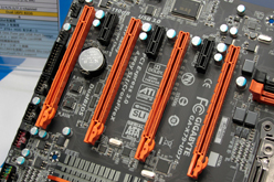 画像ギャラリー No.011のサムネイル画像 / GIGA-BYTE,ゲーマー向け「G1-Killer」シリーズのX79マザーを発表。2万5000円前後で4-wayマルチGPUに対応するモデルも