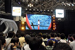 ���������꡼ No.001�Υ���ͥ������ / ������������Ⱦ��Ұ�������ˤ��ߥ˥饤�֤�Ԥ�줿�������ۥ�2011�֥����������������� �ݡ����֥�ץ��ơ������٥�Ȥ��ݡ���