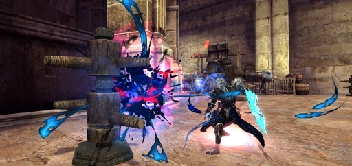 画像ギャラリー No.018のサムネイル画像 / 「EOS」の新クラスは,さまざまなスキルを組み合わせてダメージを紡ぎ出す。異形系イケメン「ウォーロック」先行プレイレポート