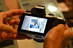 ꡼ No.008 | SIGGRAPHϥݥȥեбΡMAESTRO-4Gפ䡤90٤Ѷʥǥץ쥤ʤɤϪ줿ExhibitionŸݡȡʸԡ