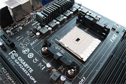 ꡼ No.005Υͥ / COMPUTEXϥǥȥåPCAPUTrinityפбSocket FM2ץޥܡɤо