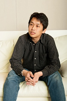 画像ギャラリー No.006のサムネイル画像 / 「メトロ ラストライト」の音声収録現場に密着。主人公アルチョム役のてらそままさきさんと,日本語版プロデューサーに聞く“ローカライズの極意”