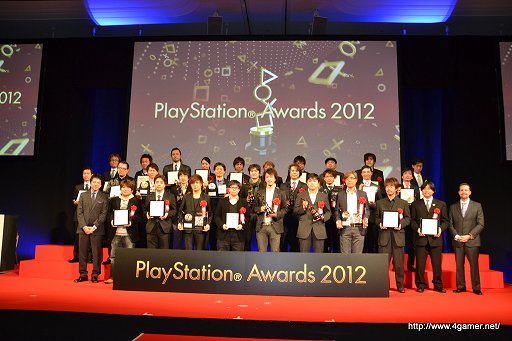 画像集#002のサムネイル/PlayStation Awards 2012受賞作品が発表。50万本越えは「ウイイレ2012」「ガンダムEX VS.」「FF XIII-2」「ワンピース海賊無双」「バイオハザード6」