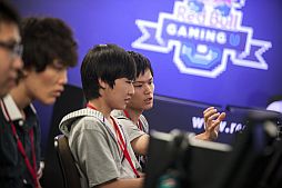 画像ギャラリー No.005のサムネイル画像 / 「Halo 4」を使った学生向けゲーミングキャンプ「RED BULL GAMING U」の模様が公開に