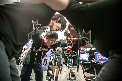 画像ギャラリー No.008のサムネイル画像 / 「Halo 4」を使った学生向けゲーミングキャンプ「RED BULL GAMING U」の模様が公開に