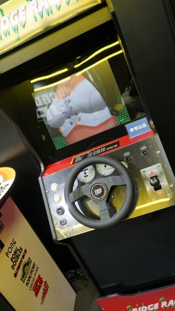 TGS2022］Arcade1UPの「リッジレーサー」が国内販売されるかも 