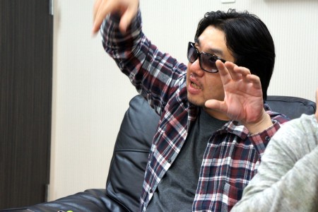 画像ギャラリー No.012のサムネイル画像 / 「GODS#5」「ぶるれぼ」の2大イベントをひかえた「BLAZBLUE」。アークシステムワークス森Pに,格ゲーコミュニティのありかたについて聞いてみた