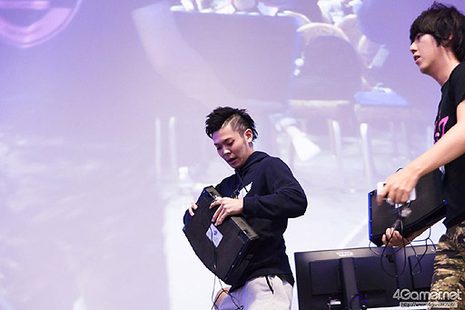 ꡼ No.041 | EVO2015ϡŴ7פǥΥ꤬ŪͥUMvC3פǤCrossRF꤬ǽη辡ȡʥȤضʤ᤿EVO2ܤޤȤ