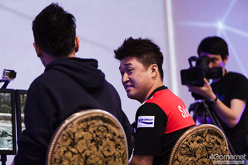 ꡼ No.043 | EVO2015ϡŴ7פǥΥ꤬ŪͥUMvC3פǤCrossRF꤬ǽη辡ȡʥȤضʤ᤿EVO2ܤޤȤ