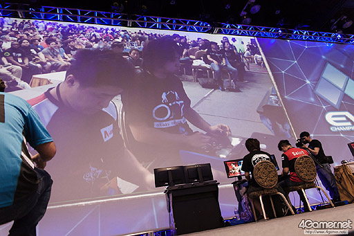 ꡼ No.049 | EVO2015ϡŴ7פǥΥ꤬ŪͥUMvC3פǤCrossRF꤬ǽη辡ȡʥȤضʤ᤿EVO2ܤޤȤ