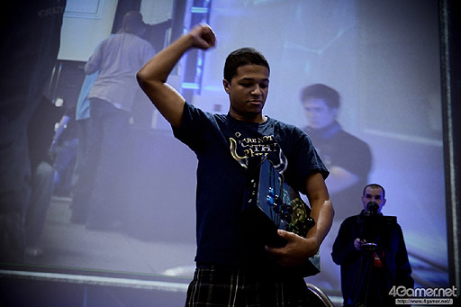 ꡼ No.057 | EVO2015ϡŴ7פǥΥ꤬ŪͥUMvC3פǤCrossRF꤬ǽη辡ȡʥȤضʤ᤿EVO2ܤޤȤ