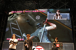 ꡼ No.015 | TGS 2011ϥ奦Ȱ˶ǺƤۤTeam NINJAβ᤬NINJA GAIDEN 3פ̥ϤˤĤƸäơݡ