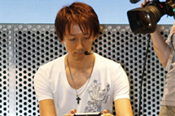 ꡼ No.004Υͥ / TGS 2011ϡֿԢ̵ NEXTפξҲ𥹥ơݡȡľŪʥ󥿥ե3GƥޤǡVitaεǽե˳Ѥȼ̵Сɤ