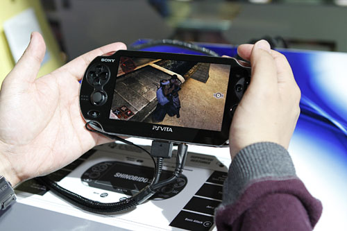 ꡼ No.006 | E3 2011ϥѥΰŻǦƻ2פPS Vita˳ȯ档ǥǥǤץ쥤Ƥ