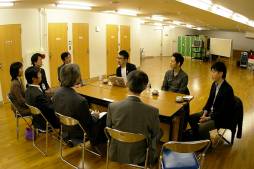 画像ギャラリー No.009のサムネイル画像 / 神戸電子専門学校で行われたSCEとDeNA Games Osakaのセミナーの様子が公開に