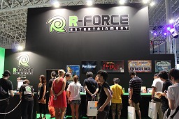 ꡼ No.001 | TGS 2011ϤʤǦԤݡ󥹡ޡȥեŸƤR-FORCEץ֡ݡ