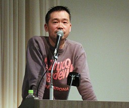 画像ギャラリー No.004のサムネイル画像 / 稲船敬二氏はソーシャルゲームの戦国時代を勝ち抜き“神”の座を狙う? 「OGC 2012」の基調講演「ゲーム製作における新たな“判断!”」レポート