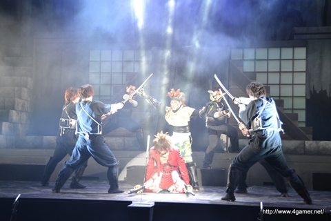 画像ギャラリー No.009のサムネイル画像 / マルチエンディングの舞台「戦国BASARA3」は,“ゲームから飛び出した”という表現がぴったりなキャスト陣が熱演。東京公演ゲネプロをレポート