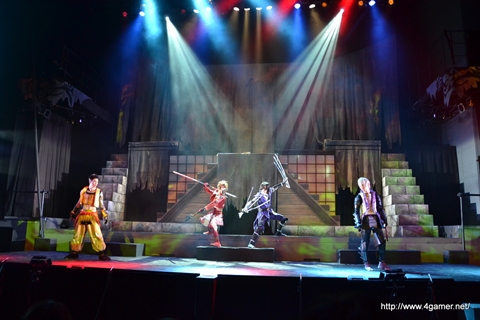 画像ギャラリー No.015のサムネイル画像 / マルチエンディングの舞台「戦国BASARA3」は,“ゲームから飛び出した”という表現がぴったりなキャスト陣が熱演。東京公演ゲネプロをレポート