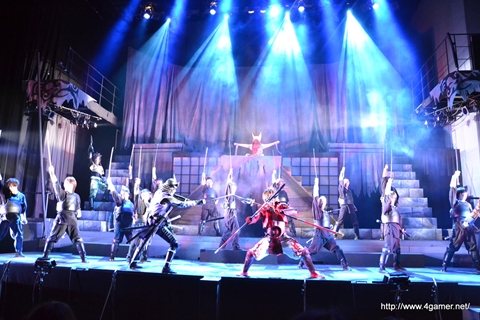 画像ギャラリー No.026のサムネイル画像 / マルチエンディングの舞台「戦国BASARA3」は,“ゲームから飛び出した”という表現がぴったりなキャスト陣が熱演。東京公演ゲネプロをレポート