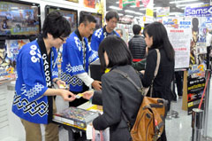 ���������꡼ No.008�Υ���ͥ������ / ����͵���ץ��ǥ塼���������� ���ǥ��쥯��������졣�������Ԥ�줿�����BASARA3 ��פΥ���������������ͤ��ݡ���