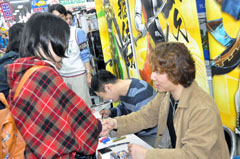 ���������꡼ No.016�Υ���ͥ������ / ����͵���ץ��ǥ塼���������� ���ǥ��쥯��������졣�������Ԥ�줿�����BASARA3 ��פΥ���������������ͤ��ݡ���