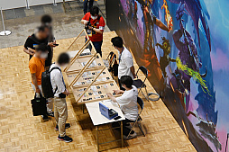 画像ギャラリー No.021のサムネイル画像 / 世界に1枚しかない“一つの指輪”が当たるかも。「マジック:ザ・ギャザリング」のオフラインイベントが開催中