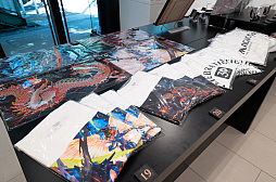 画像ギャラリー No.028のサムネイル画像 / 天野喜孝氏や原哲夫氏のカードアート展示も。「マジック:ザ・ギャザリング」30周年記念イベントが渋谷のRAYARD MIYASHITA PARKで開催中