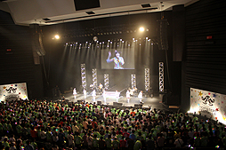 画像集#005のサムネイル/アイドルマスター8周年記念イベント「THE IDOLM@STER 8th ANNIVERSARY HOP!STEP!!FESTIV@L!!!」の大阪公演をレポート。大阪ですよ，大阪