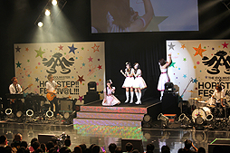 画像集#018のサムネイル/「THE IDOLM@STER 8th ANNIVERSARY HOP!STEP!!FESTIV@L!!!」福岡公演をレポート。ツアー後半戦に向けて，これまでとはひと味違ったライブに