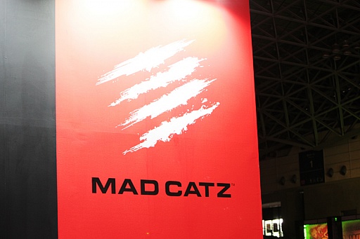 画像集#001のサムネイル/［TGS 2013］「BLAZBLUE」と「スパIV」のエキシビションマッチ。そしてカプコンタイトルの公式世界大会の日本予選が行われた，Mad Catzブースをレポート