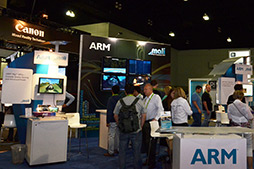 ꡼ No.003 | SIGGRAPHDirectX 11ΥեåޡȥեˡMali-T604פμưǥ⤬줿ExhibitionŸݡȡԡ