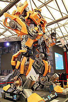 画像集#006のサムネイル/［CJ 2011］「変形金剛Online」，Transformersを題材にしたMMORPG登場！　変形は当然として，合体もアリ？