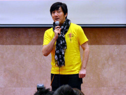 画像ギャラリー No.003のサムネイル画像 / 新たなジュリエットのイメージガールも登場。トークやプレゼント大会で盛り上がった“「LOLLIPOP CHAINSAW」夏の感謝祭”をレポート