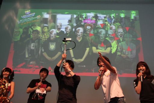 画像ギャラリー No.010のサムネイル画像 / 「LOLLIPOP CHAINSAW」ステージイベントで,ゲーム序盤の山場を開発スタッフが攻略。「Xbox 360 感謝祭」レポート