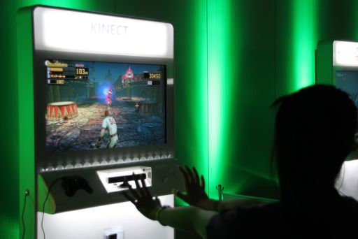 画像ギャラリー No.013のサムネイル画像 / 「LOLLIPOP CHAINSAW」ステージイベントで,ゲーム序盤の山場を開発スタッフが攻略。「Xbox 360 感謝祭」レポート