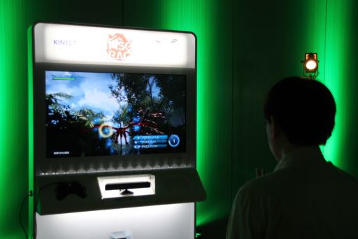 画像ギャラリー No.019のサムネイル画像 / 「LOLLIPOP CHAINSAW」ステージイベントで,ゲーム序盤の山場を開発スタッフが攻略。「Xbox 360 感謝祭」レポート