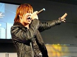 画像ギャラリー No.011のサムネイル画像 / 「Xbox 360 感謝祭 in AKIBA 秋の祭典」開催! まずは「迷宮クロスブラッド リローデッド」「INSTANT BRAIN」のトークショウの模様をお届け!